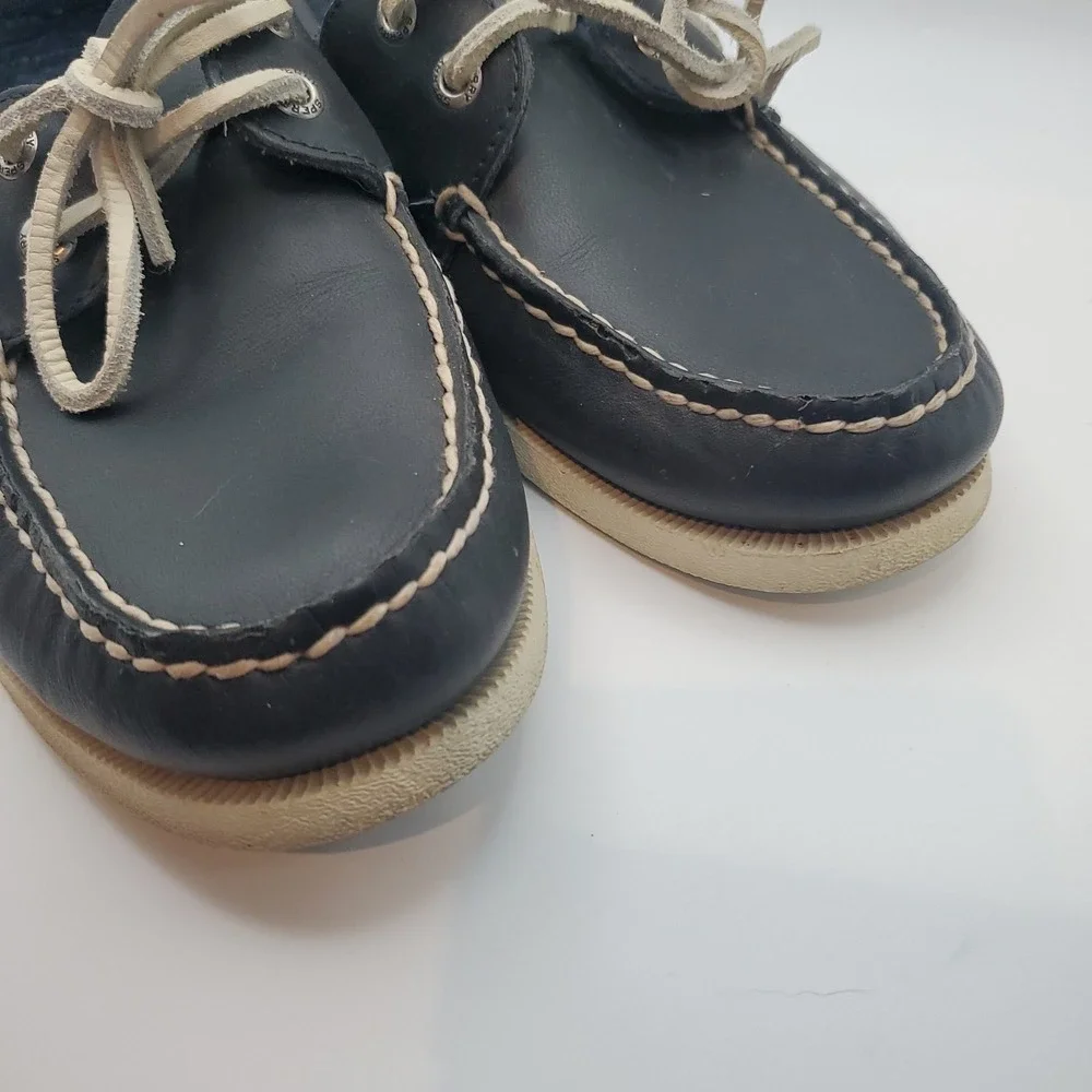 Sperry Top-Sider A/O Authentic Original 2 Eye Navy Boat Shoe Men's size 8 M